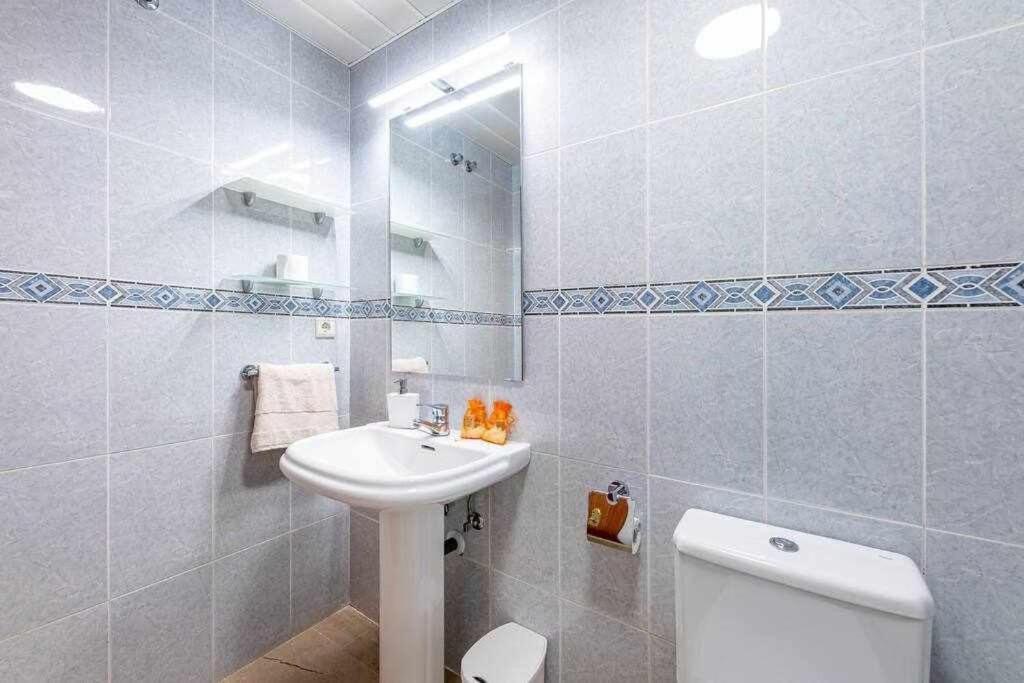 797 Holiday Rentals- Hermoso apartamento para 4 en Benalmadena Bagian luar foto